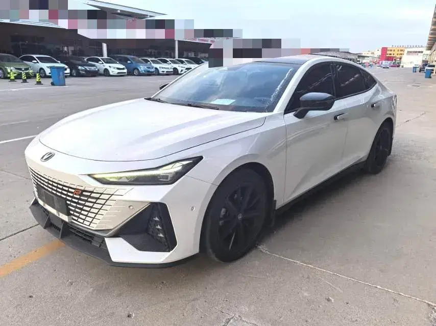 2022 ChangAn UNI-V 1.5T 188HP L4 7DCT