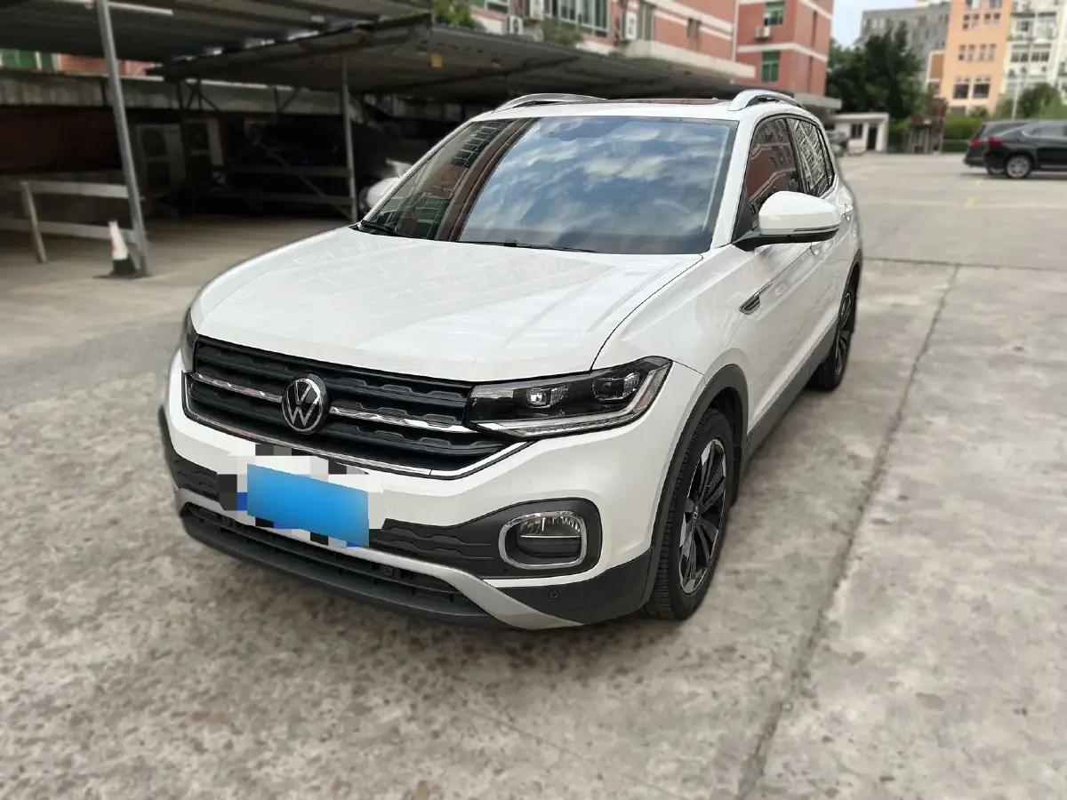 2021 Volkswagen Tacqua 1.2T 116HP L4 7DCT