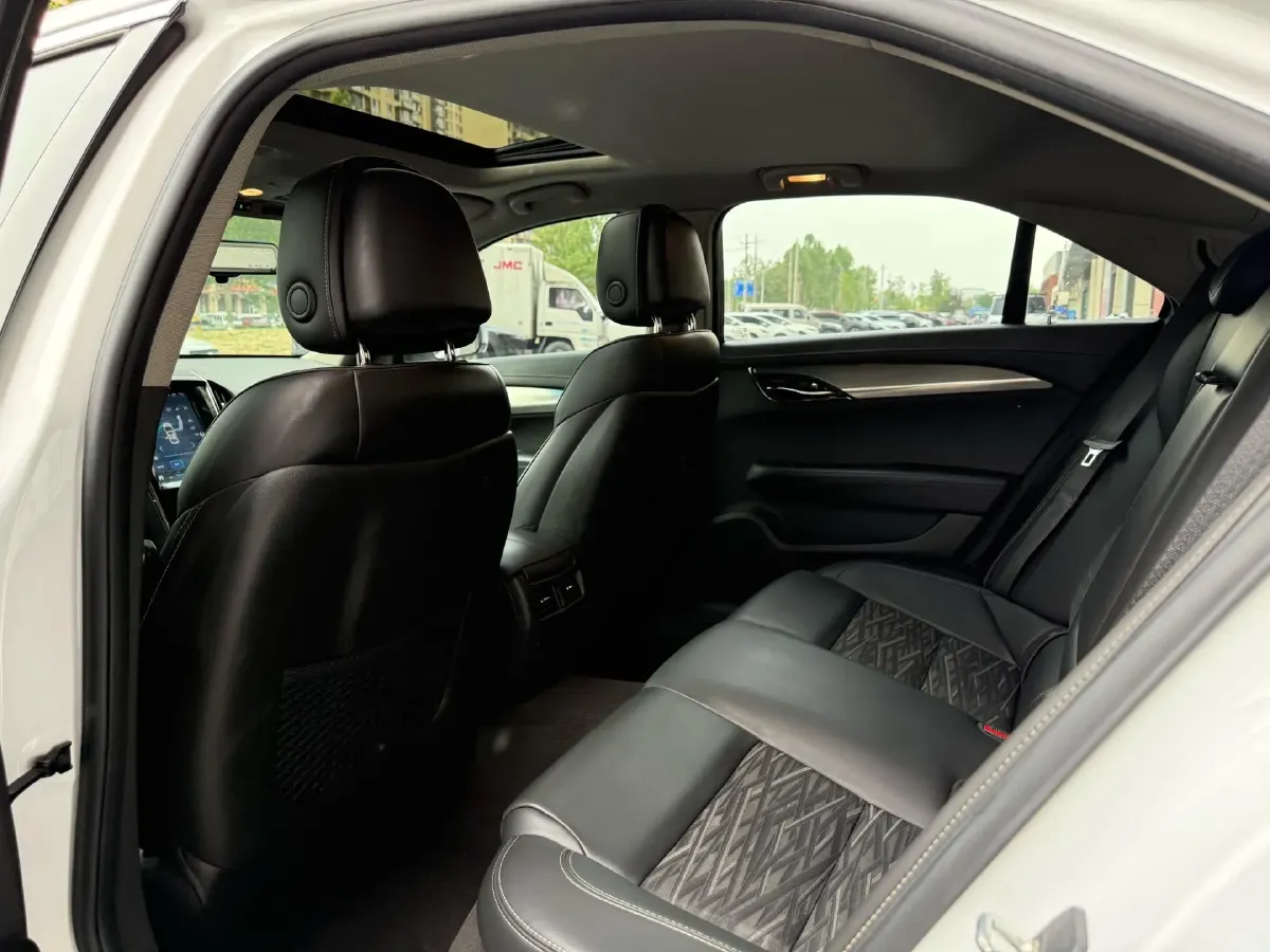 2017 Cadillac ATS-L 2.0T 279HP L4 8AT,autocango,china used car exporter,china ev exporter,chinese used car exporter,chinese used ev exporter