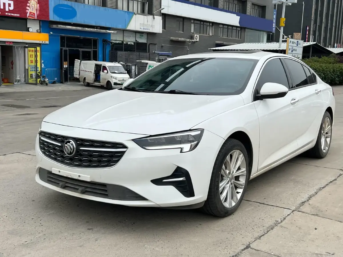 2022 Buick Regal 2.0T 237HP L4 9AT