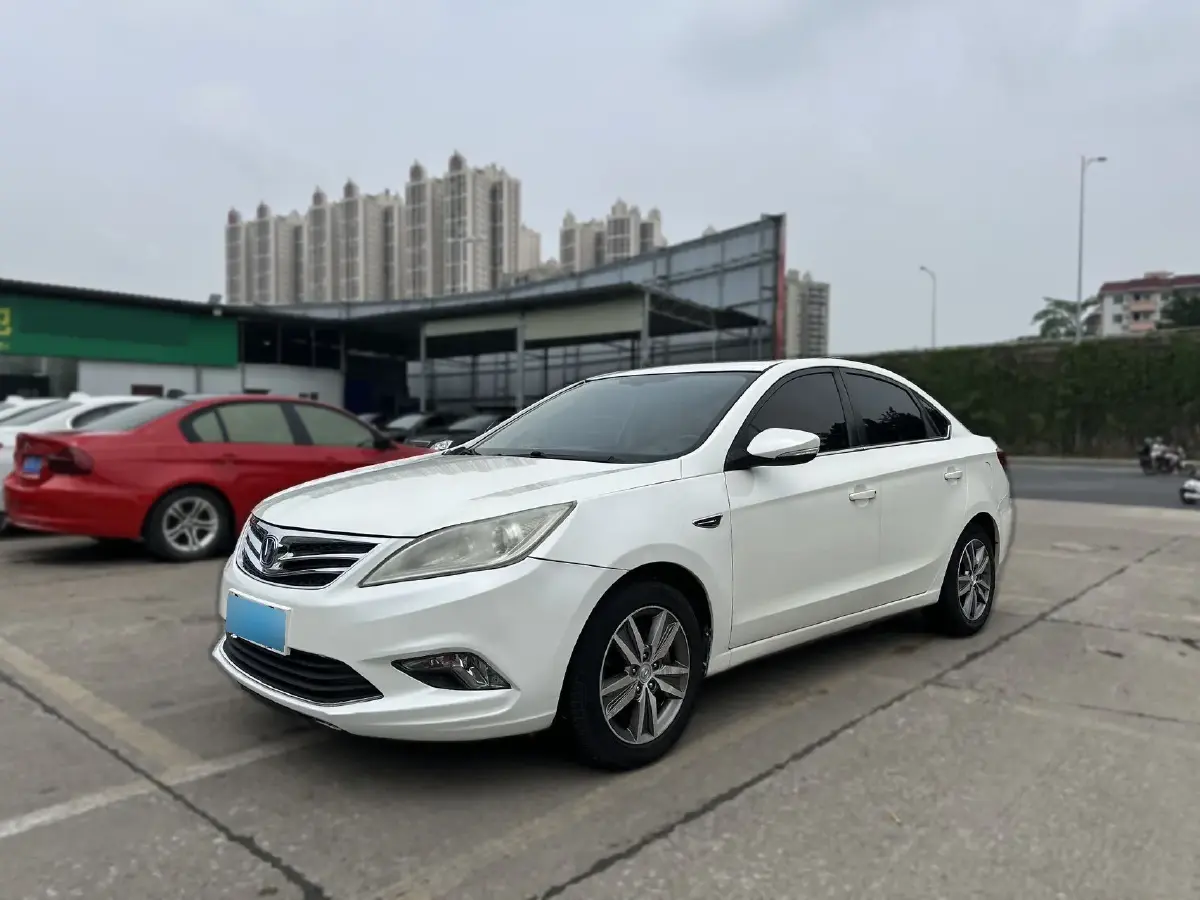 2015 ChangAn Eado 1.6L 125HP L4 5MT
