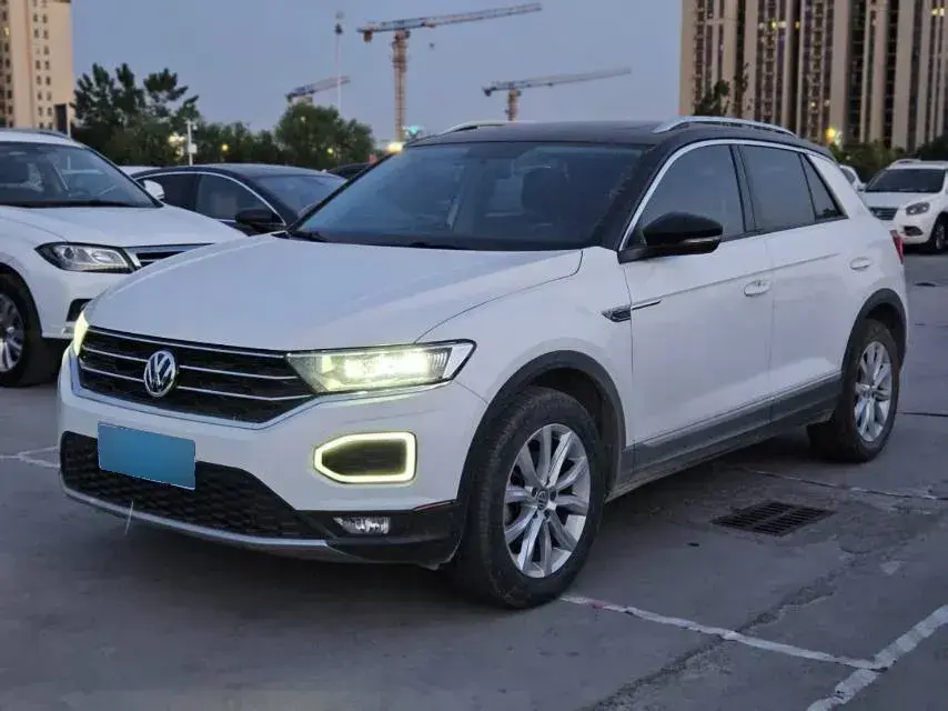 2020 Volkswagen T-Roc 1.4T 150HP L4 7DCT