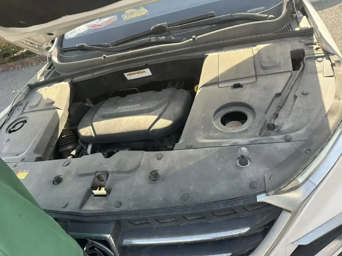 2019 BaoJun 530 1.5T 151HP L4 CVT,autocango,china used car exporter,china ev exporter,chinese used car exporter,chinese used ev exporter