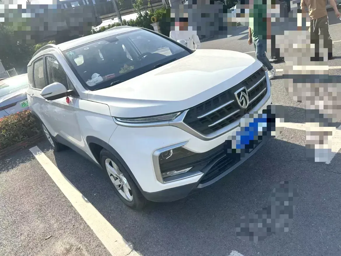 2019 BaoJun 530 1.5T 151HP L4 CVT,autocango,china used car exporter,china ev exporter,chinese used car exporter,chinese used ev exporter