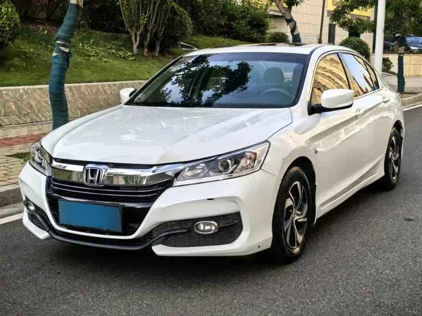 2016 Honda Accord 2.4L 186HP L4 CVT