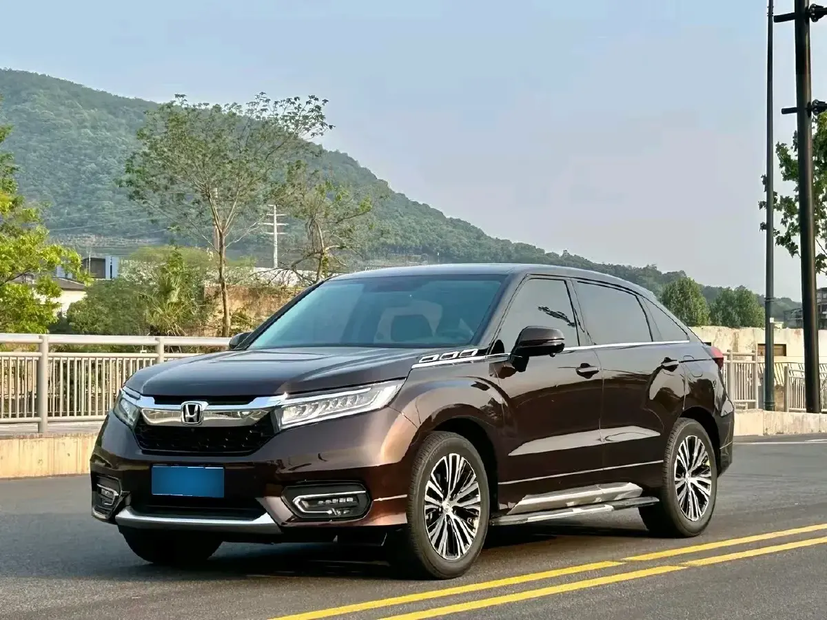 2017 Honda Avancier 2.0T 272HP L4 9AT