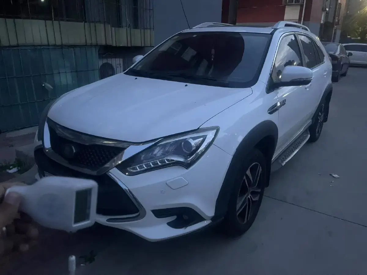 2015 BYD Tang 2.0T 205HP L4 6DCT PHEV