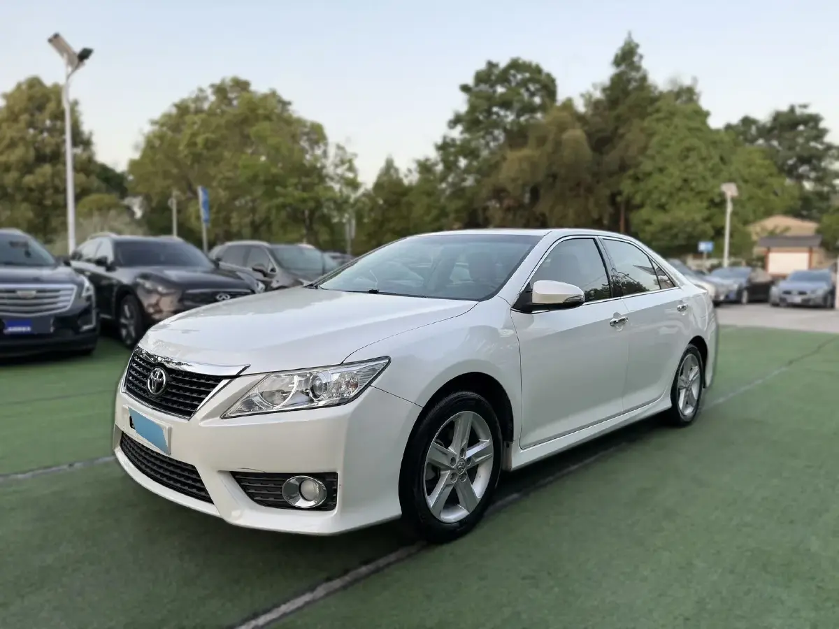 2012 Toyota Camry 2.0L 150HP L4 4AT