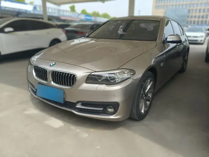 2017 BMW 5 Series 2.0T 218HP L4 8AT