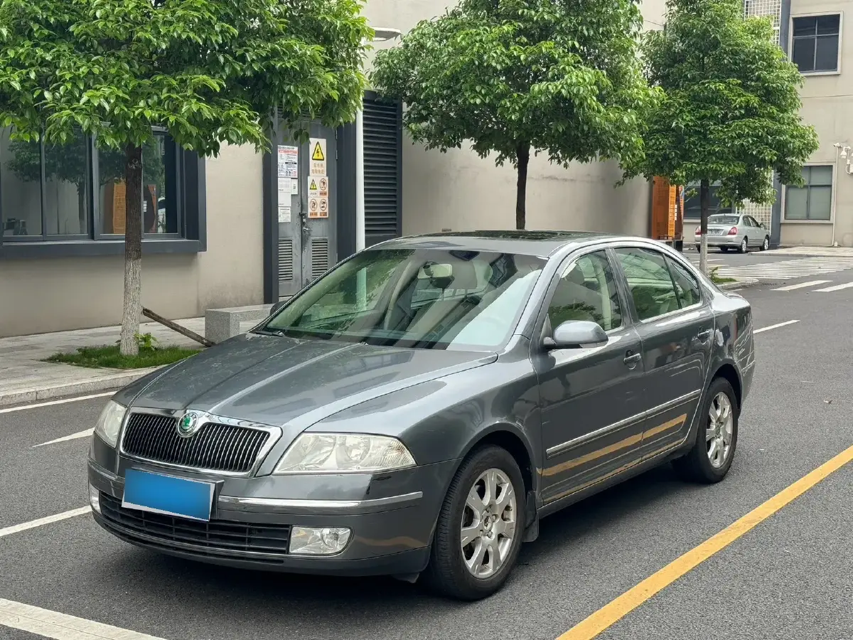 2009 Skoda Octavia 1.8T 160HP L4 6AT