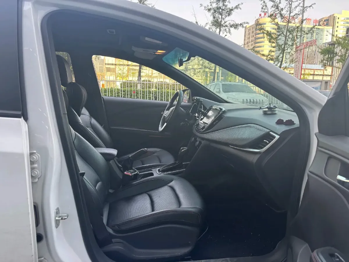 2019 Chevrolet Monza 1.3T 163HP L3 6AT,autocango,china used car exporter,china ev exporter,chinese used car exporter,chinese used ev exporter