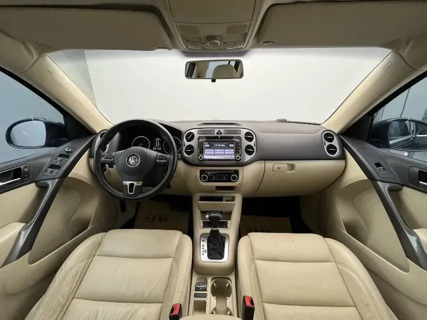 2010 Volkswagen Tiguan 1.8T 160HP L4 6AT,autocango,china used car exporter,china ev exporter,chinese used car exporter,chinese used ev exporter