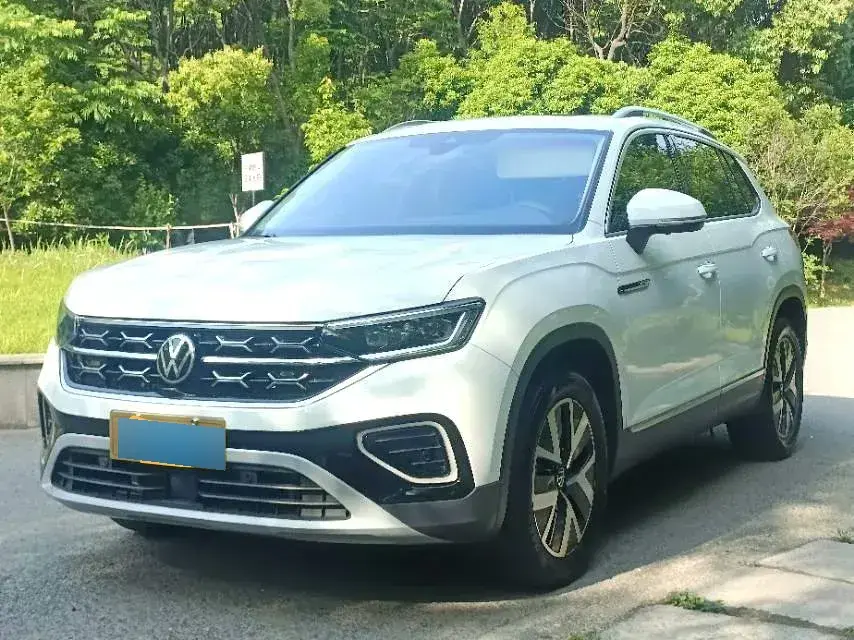2024 Volkswagen Tayron 2.0T 186HP L4 7DCT