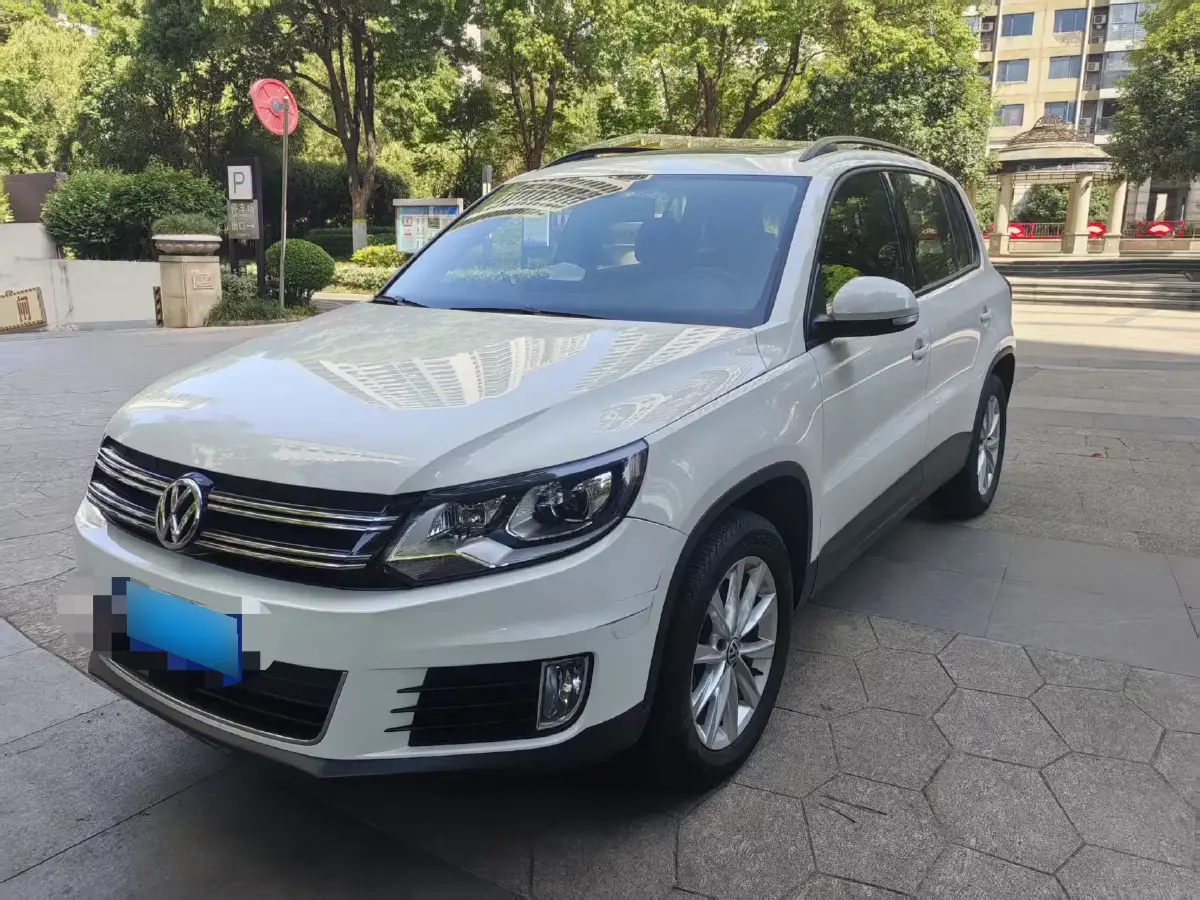 2016 Volkswagen Tiguan 1.4T 150HP L4 6DCT