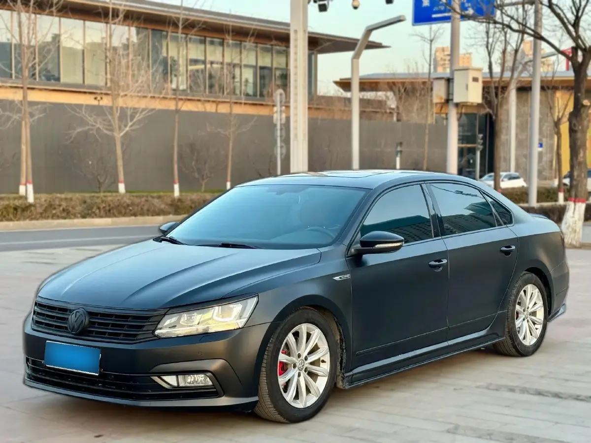 2016 Volkswagen Passat 1.8T 180HP L4 7DCT