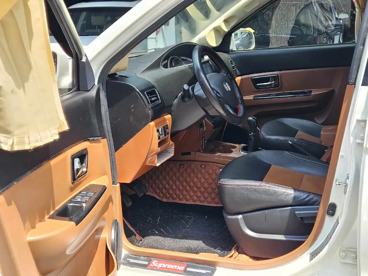 2015 LiFan LeTu 1.5L 109HP L4 5MT,autocango,china used car exporter,china ev exporter,chinese used car exporter,chinese used ev exporter