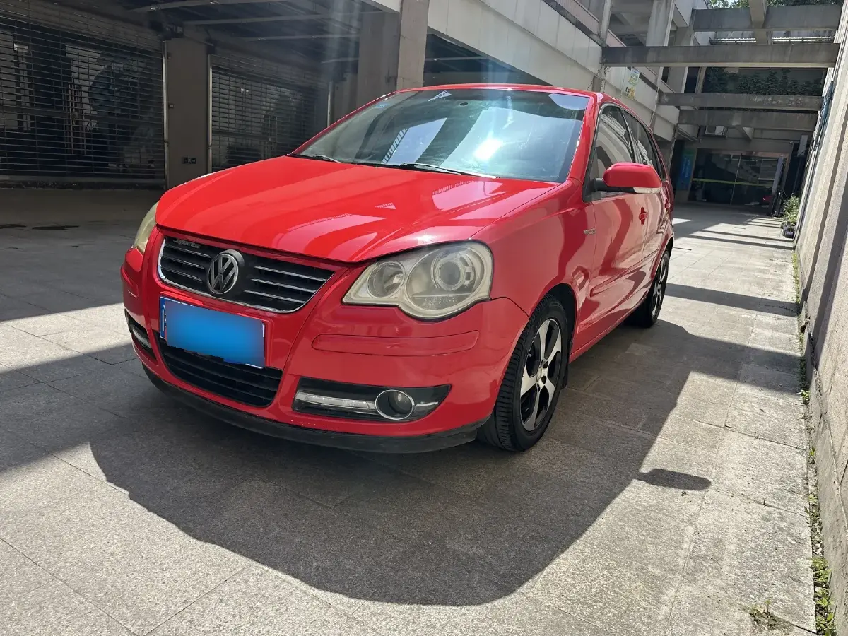 2009 Volkswagen Polo 1.4L 86HP L4 5MT