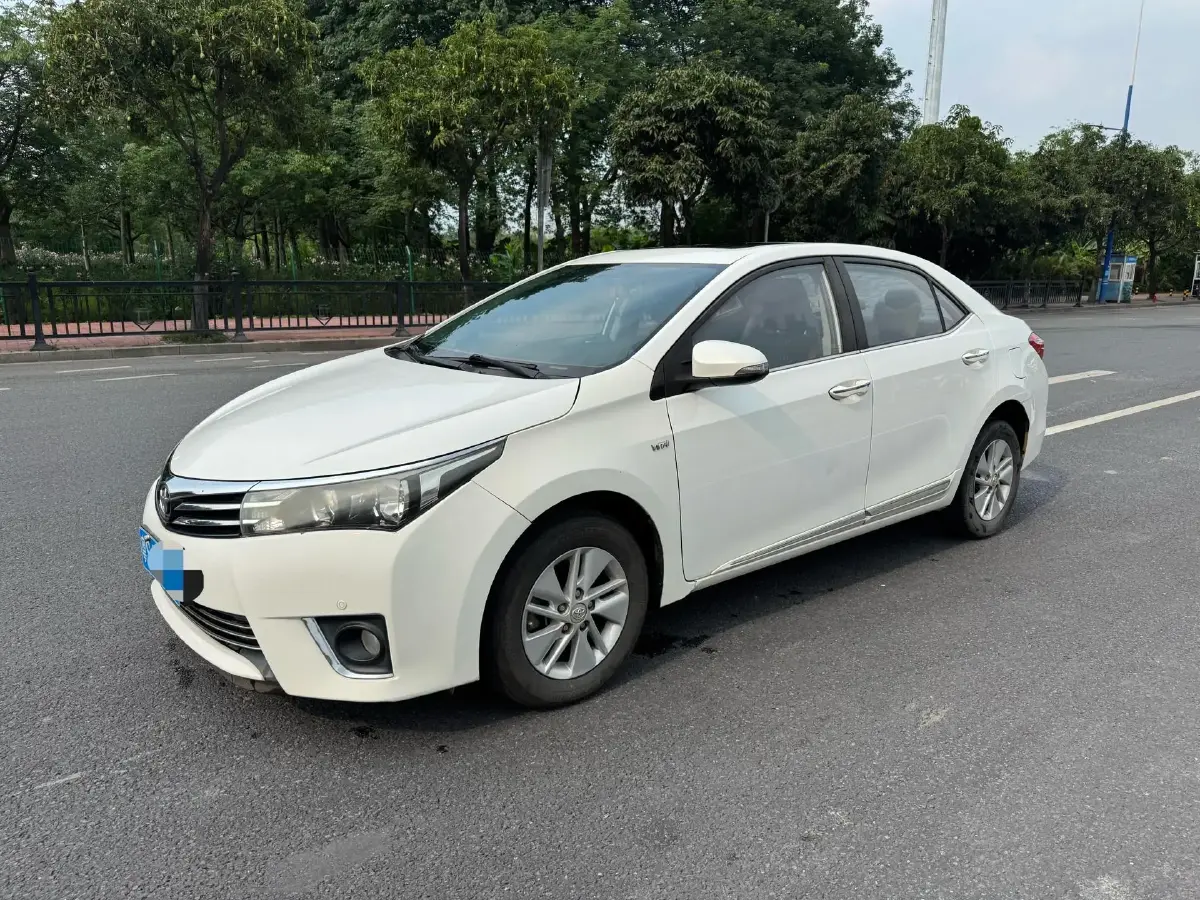 2016 Toyota Corolla 1.6L 122HP L4 CVT