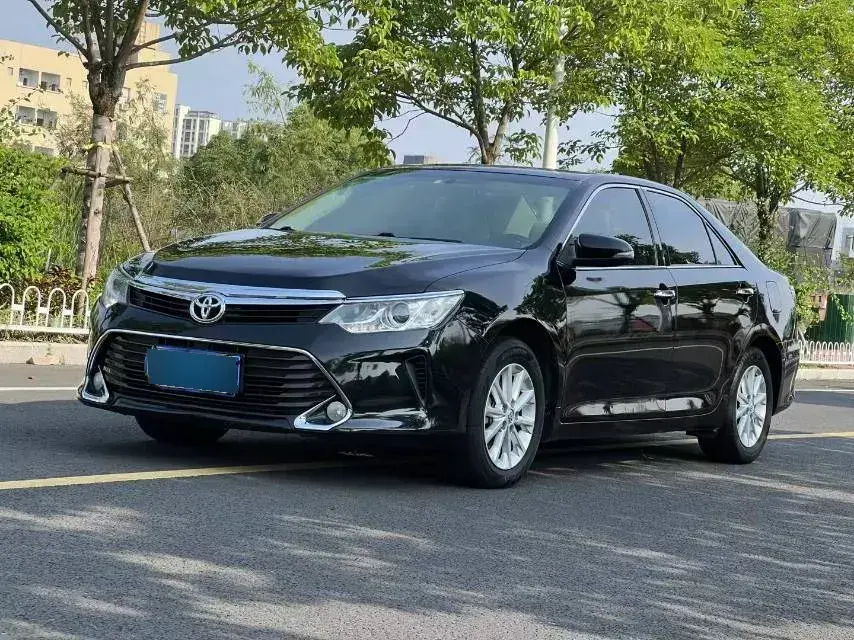 2016 Toyota Camry 2.0L 167HP L4 6AT