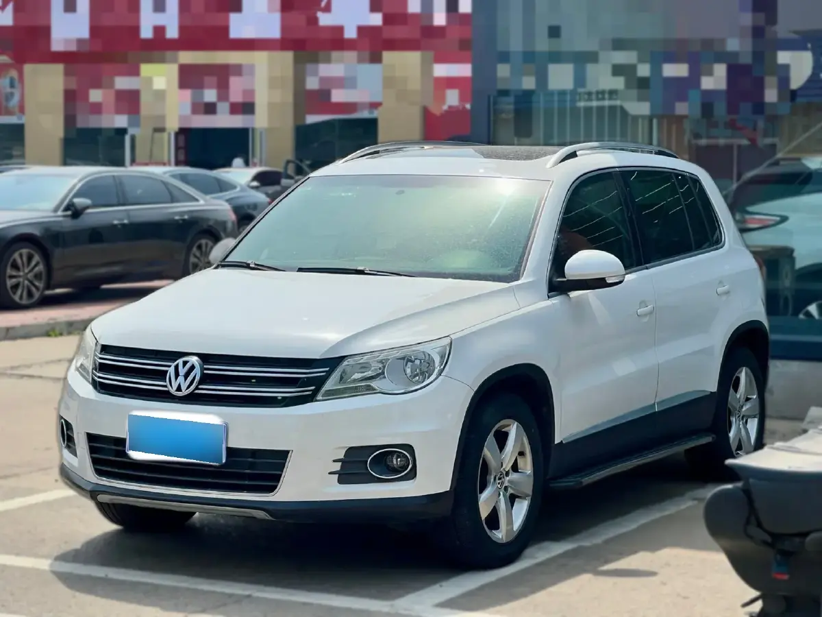 2012 Volkswagen Tiguan 1.8T 160HP L4 6AT