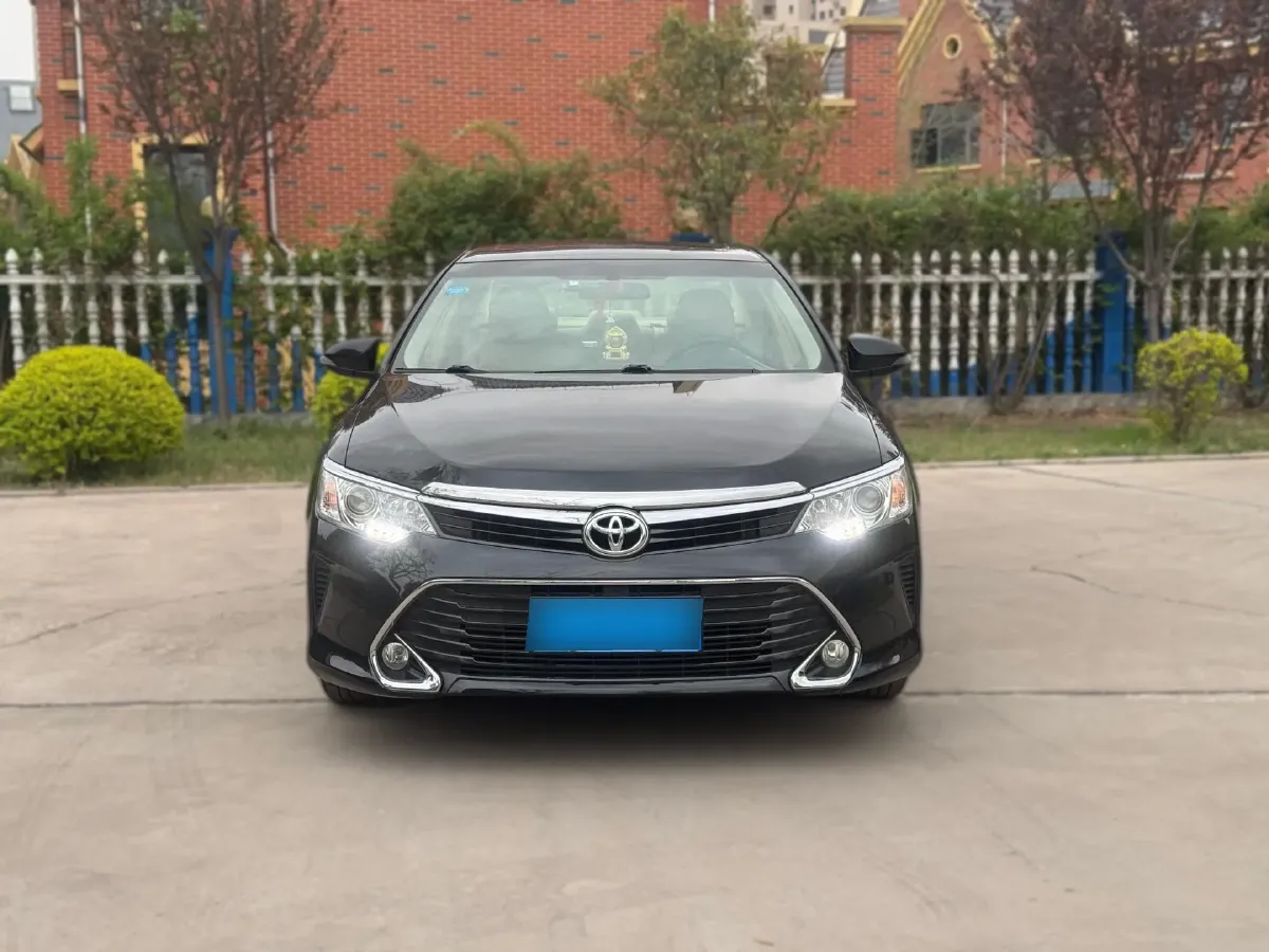 2016 Toyota Camry 2.0L 167HP L4 6AT,autocango,china used car exporter,china ev exporter,chinese used car exporter,chinese used ev exporter