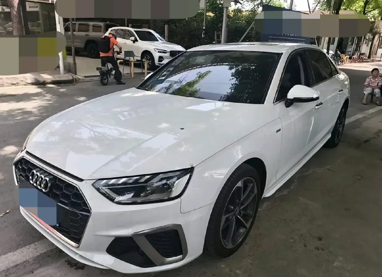 2022 Audi A4L 2.0T 190HP L4 7DCT