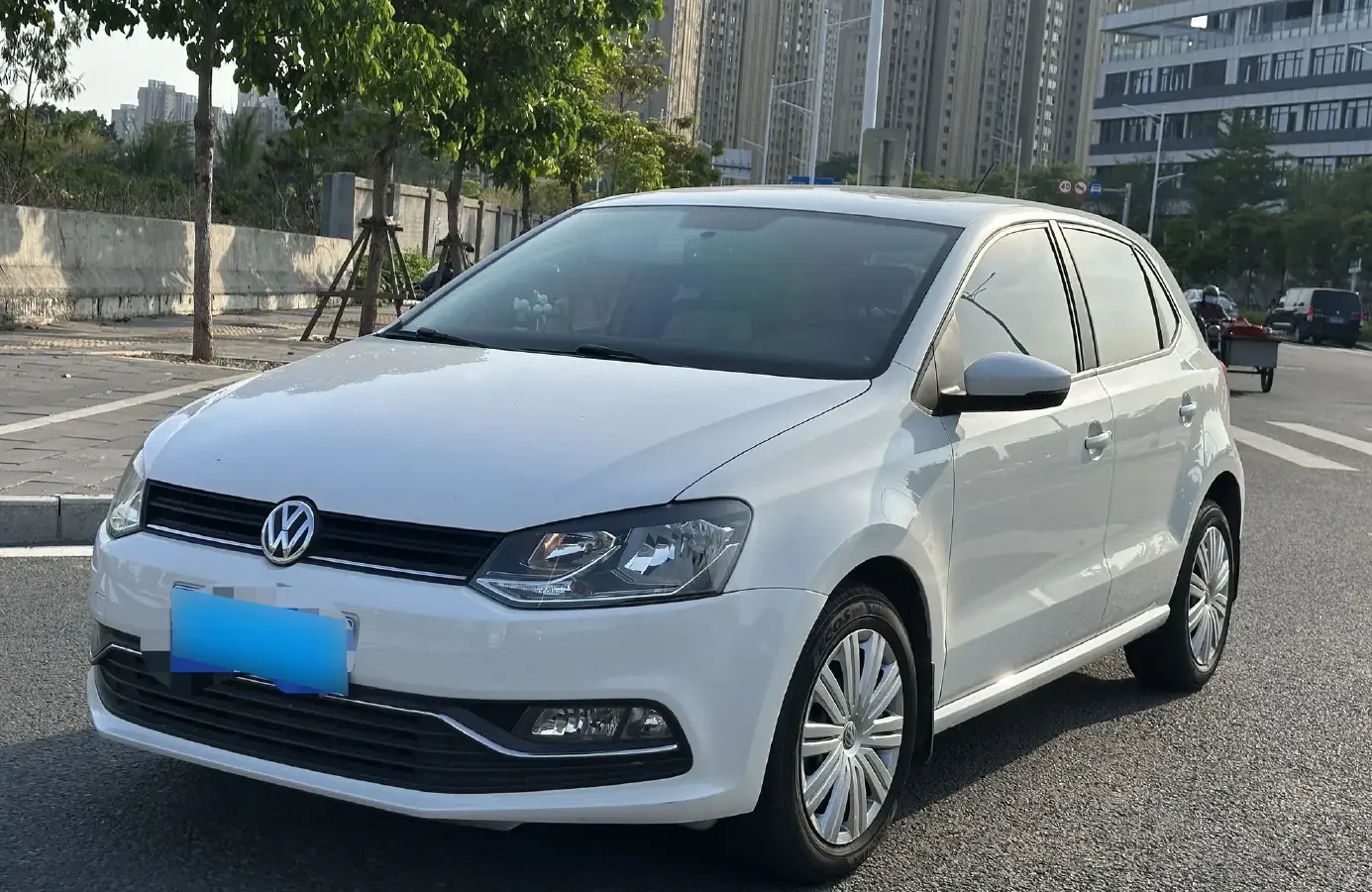 2016 Volkswagen Polo 1.6L 110HP L4 5MT