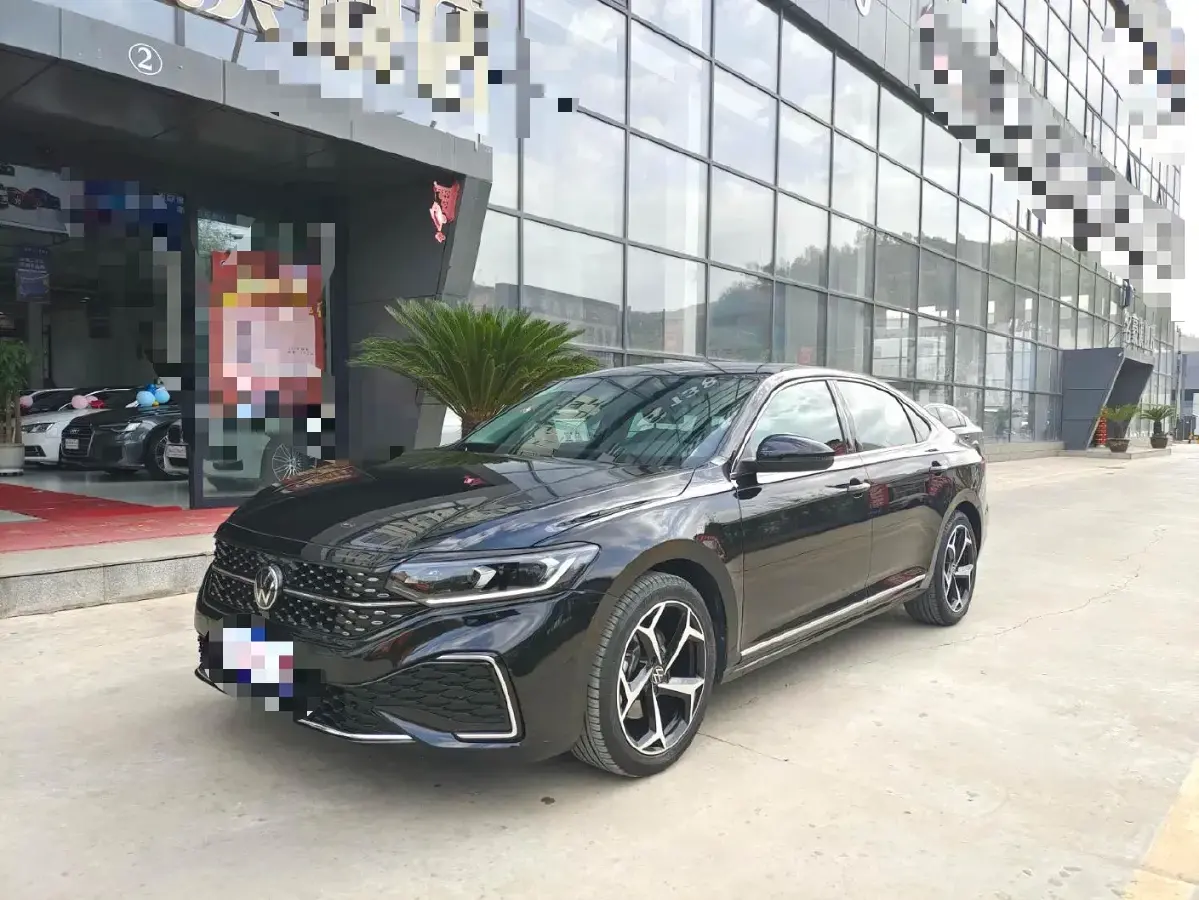 2023 Volkswagen Passat 2.0T 186HP L4 7DCT