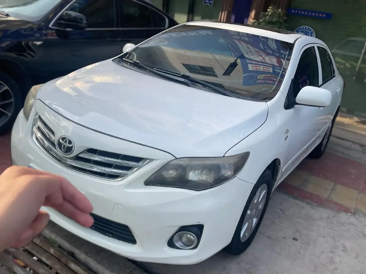 2013 Toyota Corolla 1.8L 140HP L4 CVT