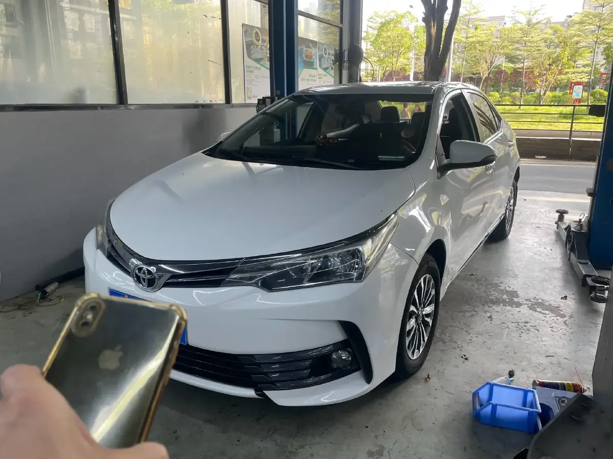 2017 Toyota Corolla 1.2T 116HP L4 CVT