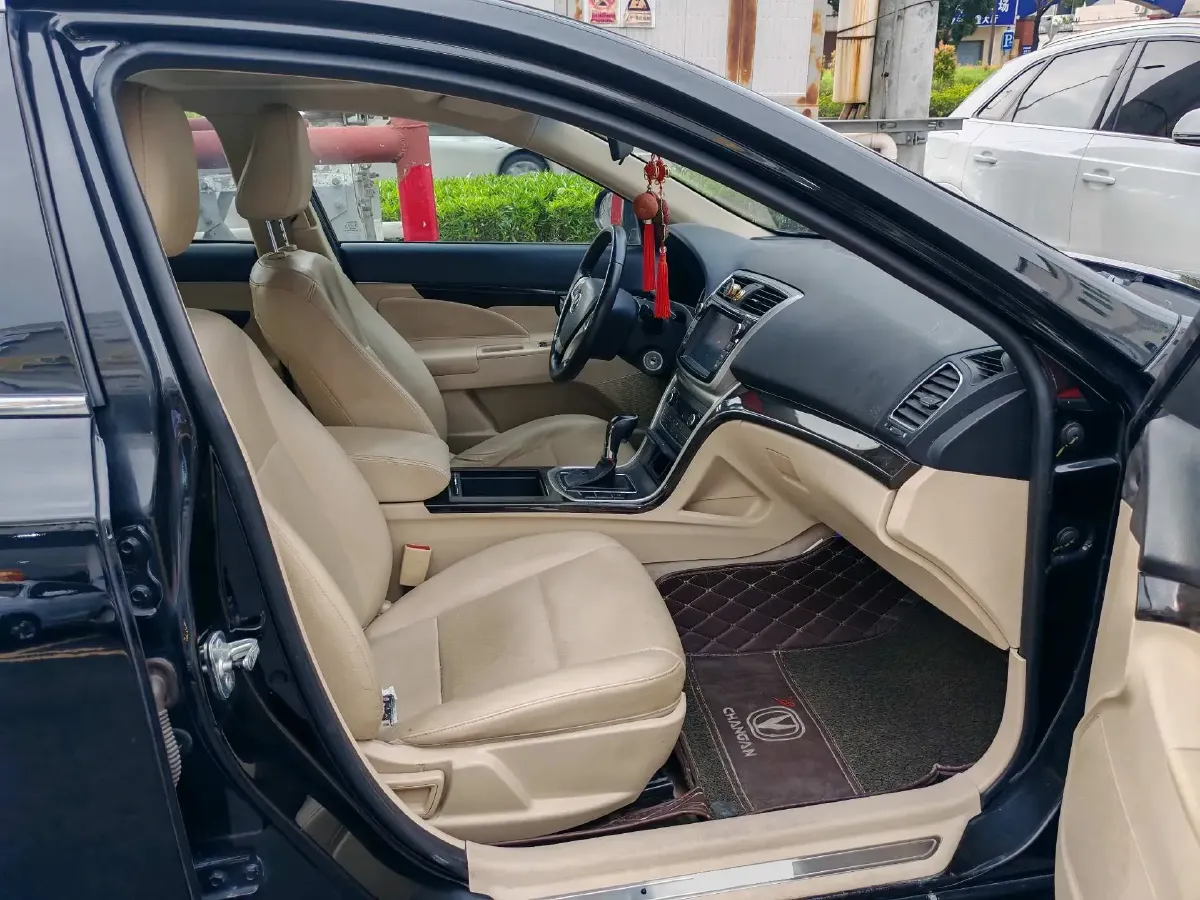 2016 ChangAn Raeton 1.8T 177HP L4 6AT,autocango,china used car exporter,china ev exporter,chinese used car exporter,chinese used ev exporter