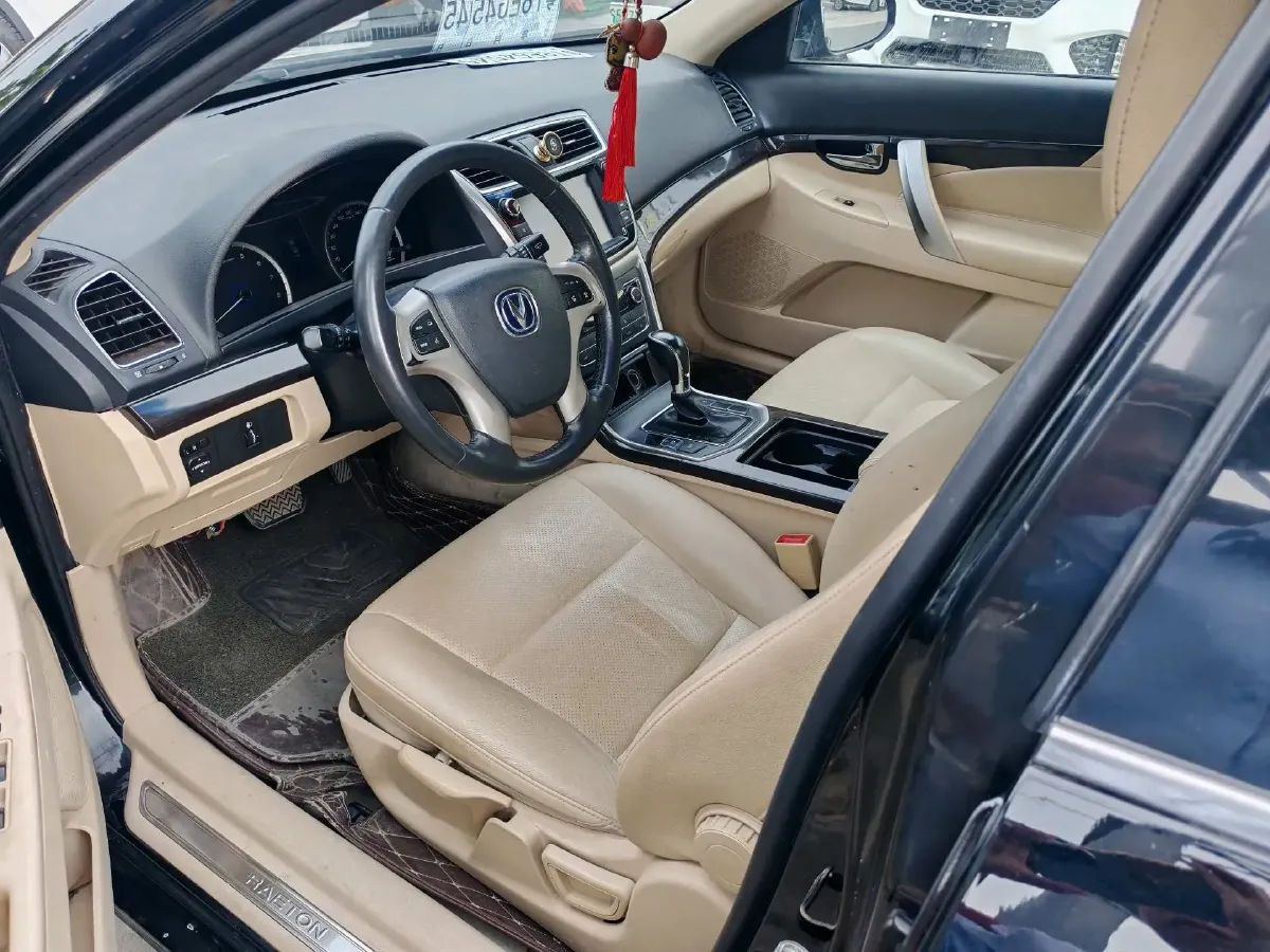 2016 ChangAn Raeton 1.8T 177HP L4 6AT,autocango,china used car exporter,china ev exporter,chinese used car exporter,chinese used ev exporter