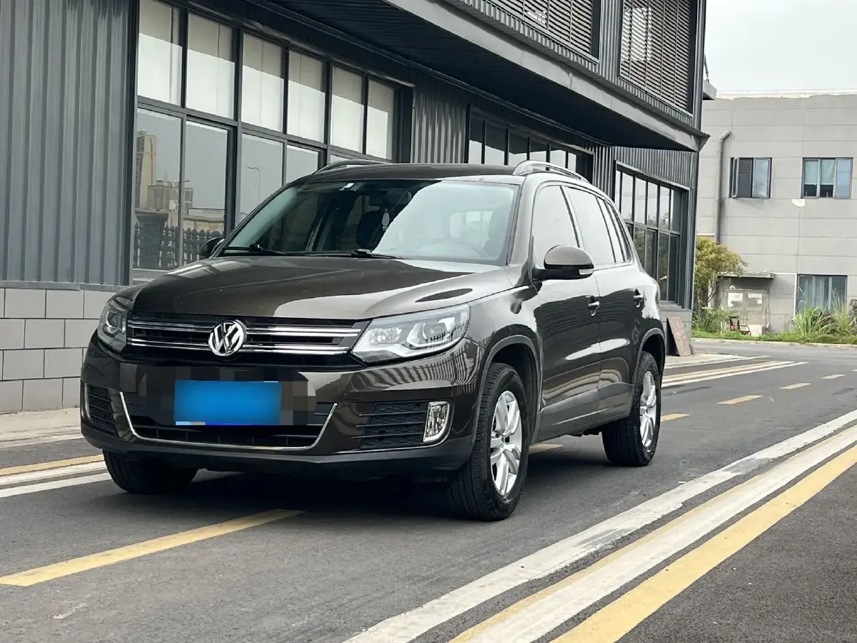 2015 Volkswagen Tiguan 1.8T 160HP L4 6MT