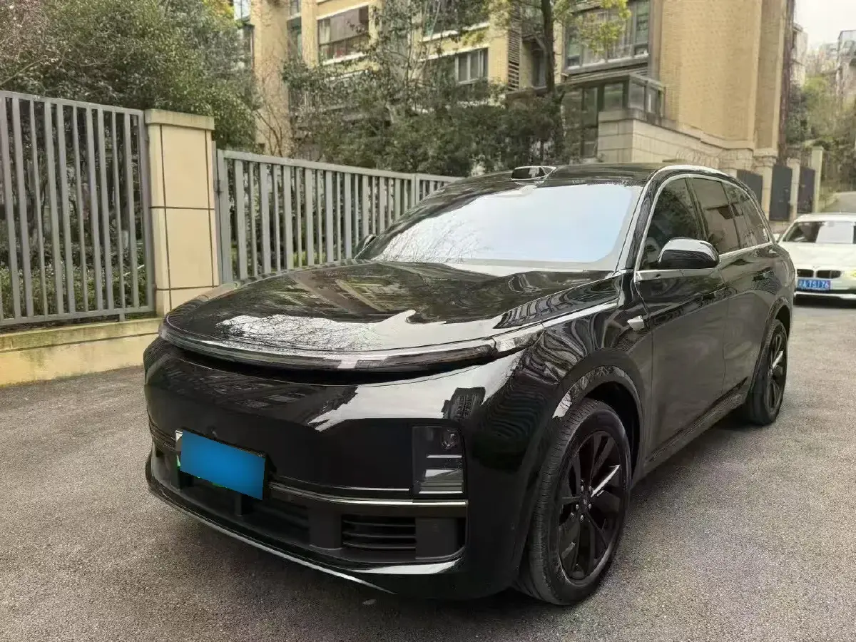 2023 Li L8 Range Extended 154HP REEV 40.9KWH