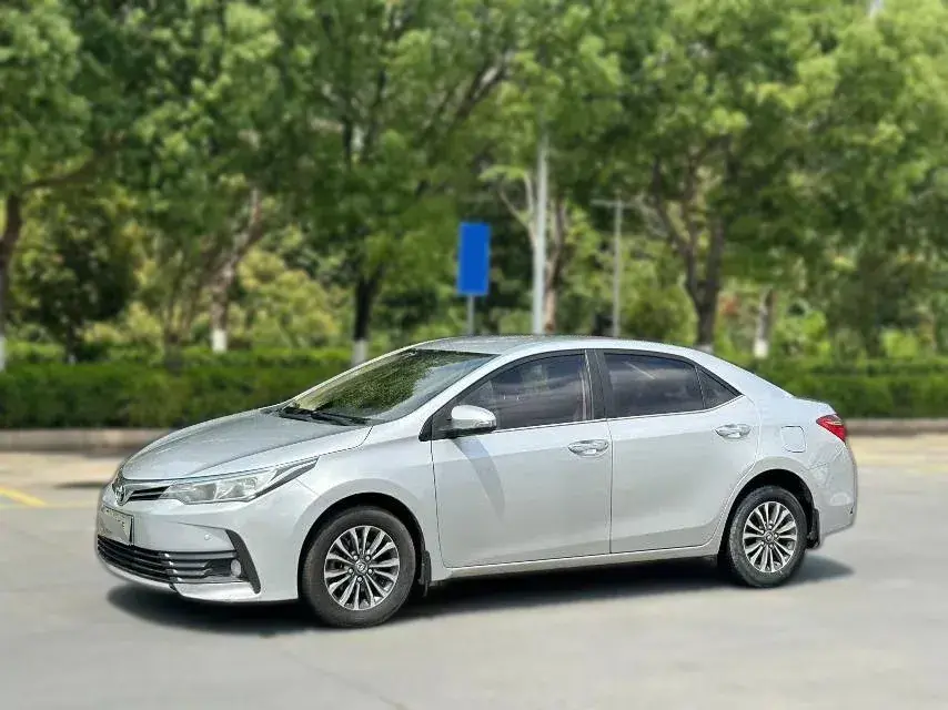 2017 Toyota Corolla 1.2T 116HP L4 6MT