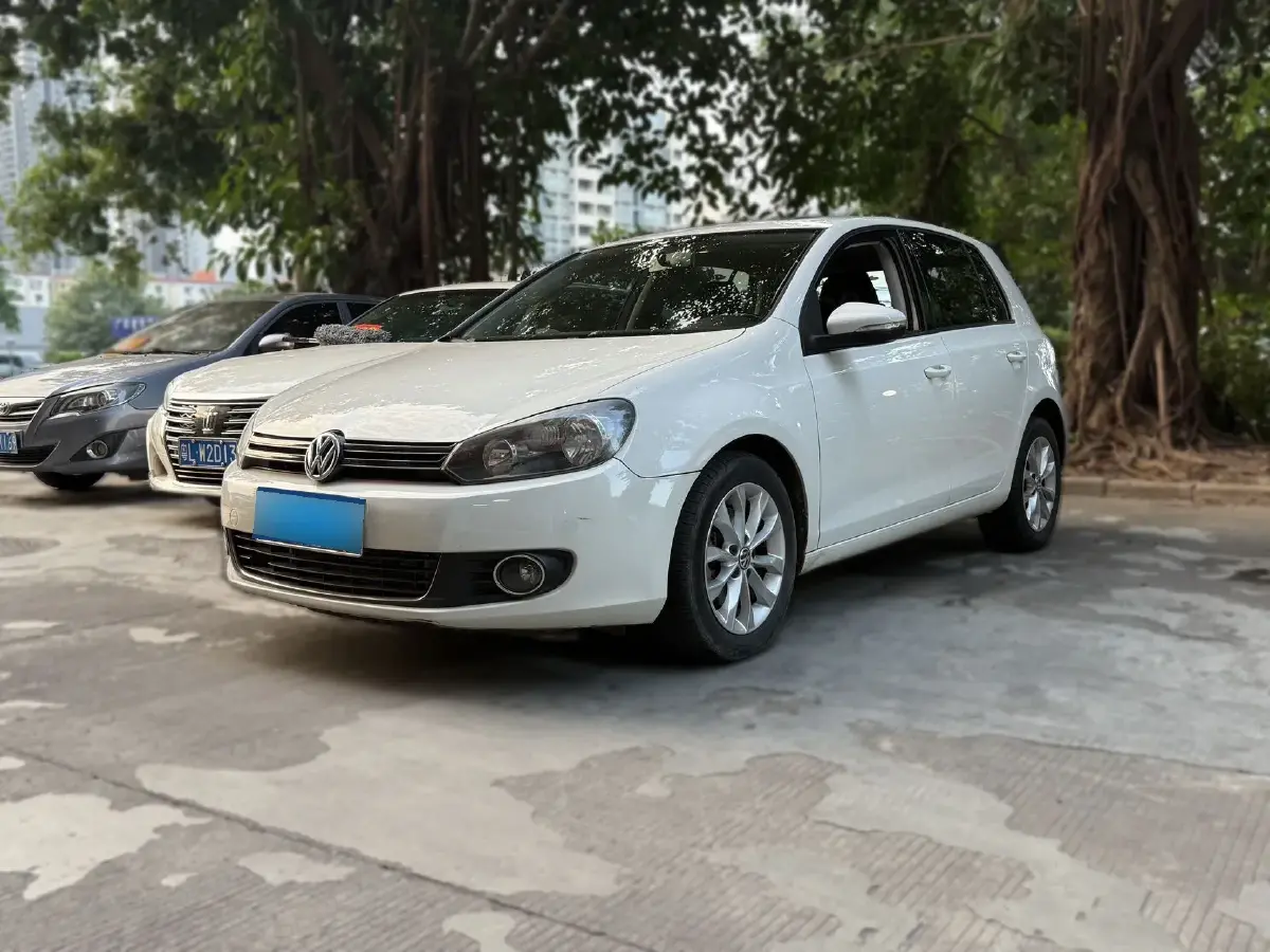 2011 Volkswagen Golf 1.4T 131HP L4 7DCT