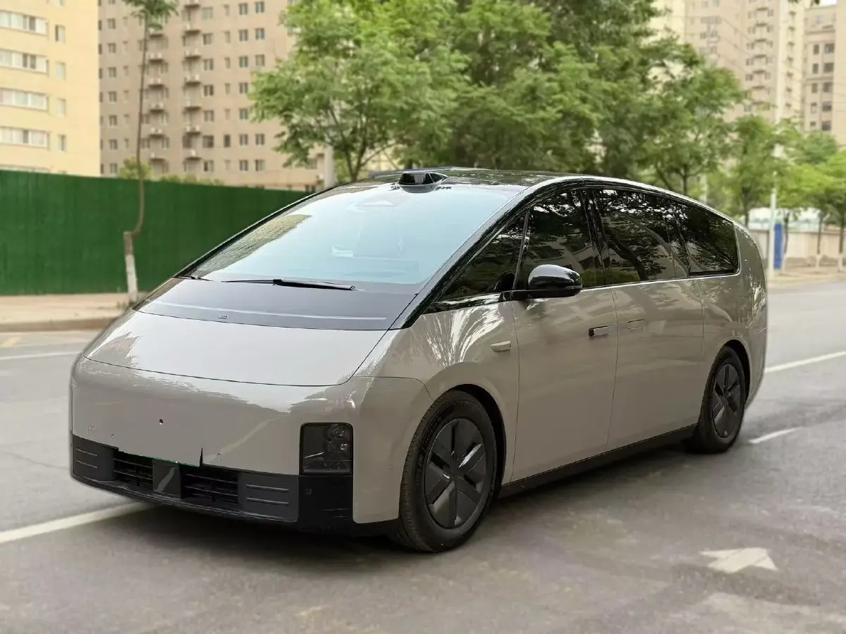 2024 Li MEGA BEV 102.7KWH