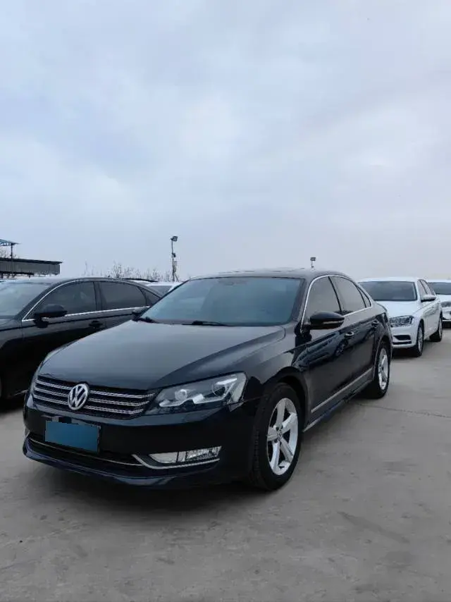 2014 Volkswagen Passat 2.0T 200HP L4 6DCT