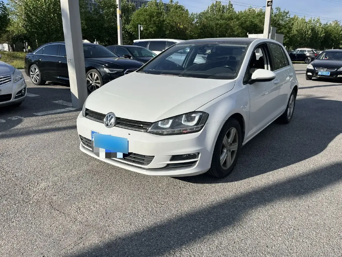 2015 Volkswagen Golf 1.4T 131HP L4 5MT