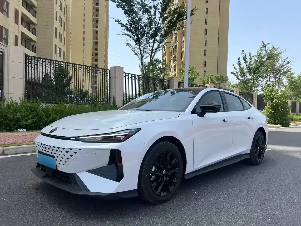 2024 ChangAn UNI-V 1.5T 188HP L4 7DCT