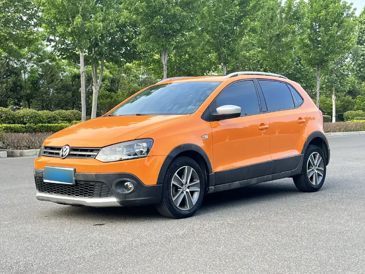 2012 Volkswagen Polo 1.6L 105HP L4 5MT