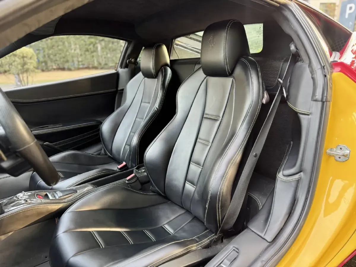 2012 Ferrari 458 4.5L 570HP V8 7DCT,autocango,china used car exporter,china ev exporter,chinese used car exporter,chinese used ev exporter