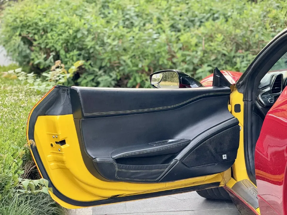 2012 Ferrari 458 4.5L 570HP V8 7DCT,autocango,china used car exporter,china ev exporter,chinese used car exporter,chinese used ev exporter