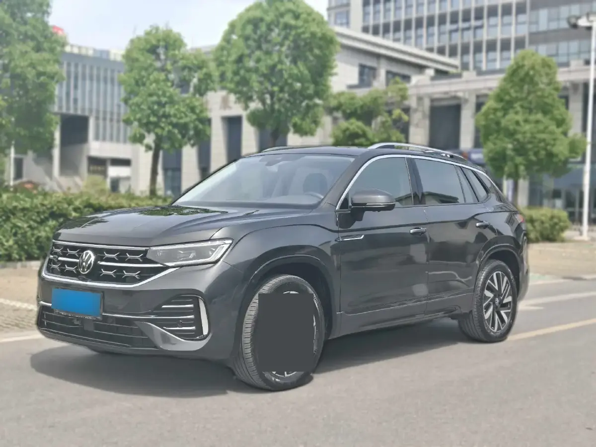 2023 Volkswagen Tayron 2.0T 186HP L4 7DCT