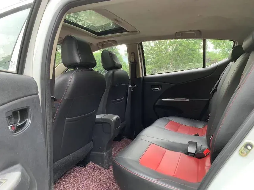 2014 LiFan X50 1.5L 103HP L4 CVT,autocango,china used car exporter,china ev exporter,chinese used car exporter,chinese used ev exporter