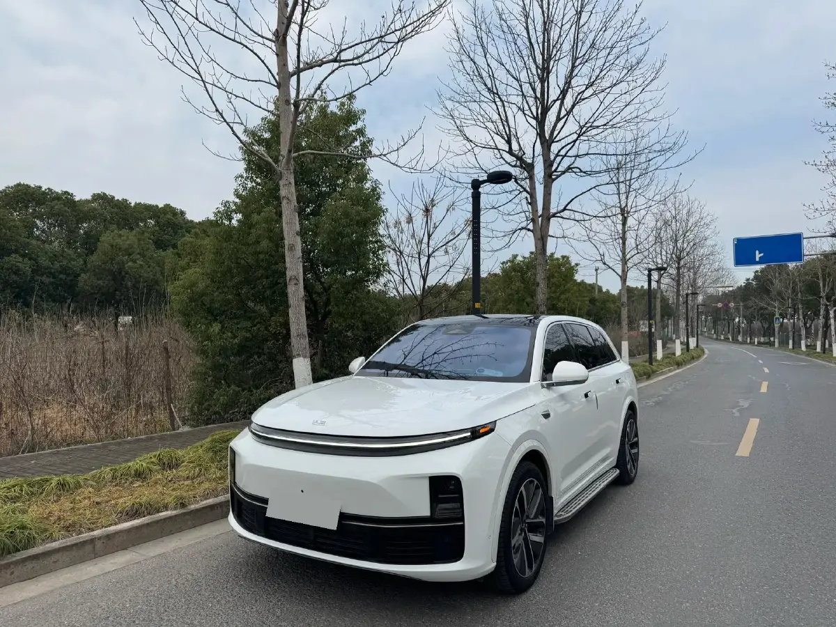 2023 Li L7 Range Extended 154HP REEV 40.9KWH