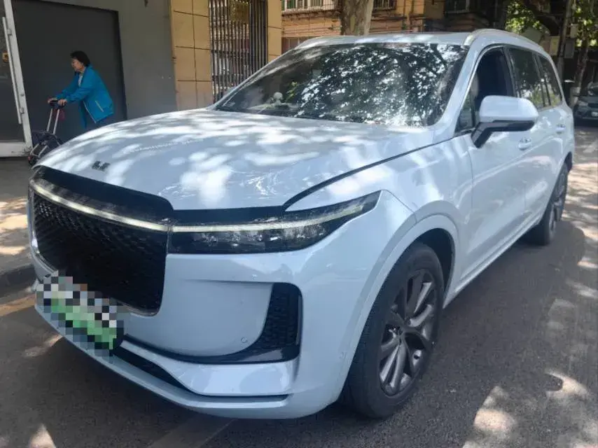 2020 Li ONE Range Extended 131HP REEV 40.5KWH