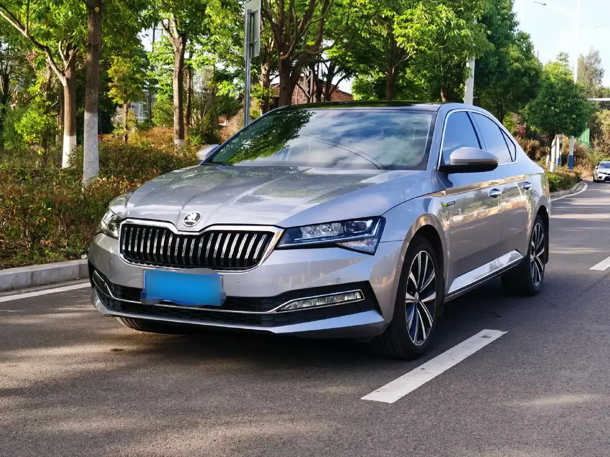 2022 Skoda Superb 1.4T 150HP L4 7DCT