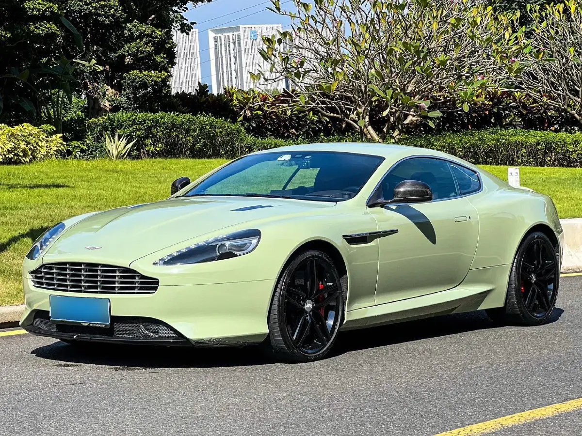 2013 Aston Martin DB9 6.0L 517HP V12 6AT