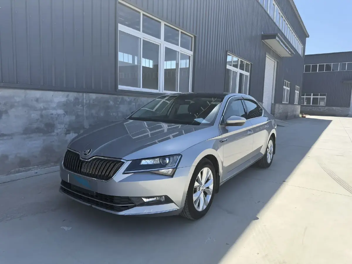 2016 Skoda Superb 1.8T 180HP L4 7DCT